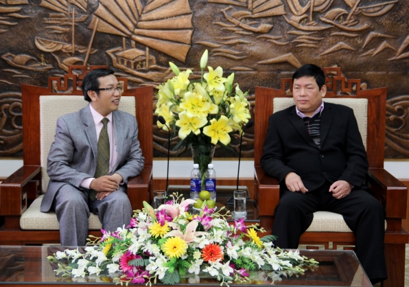 Vietnam Baptist Church (Southern) representatives pay Tet visit to Government Committee for Religious Affairs